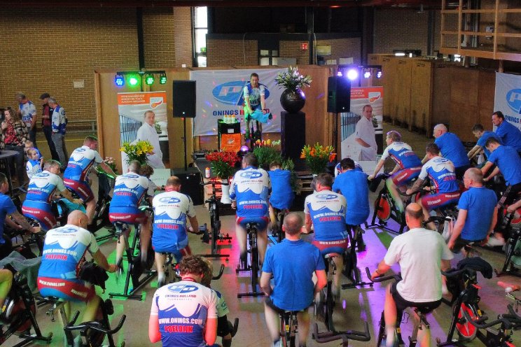 Spinningmarathon Onings: €7.200 voor goede doel