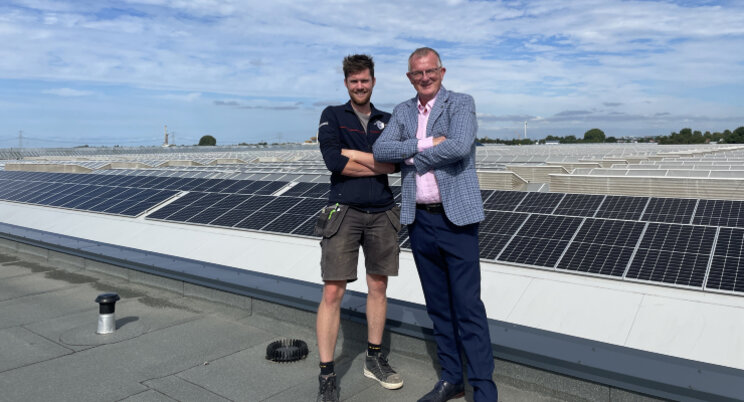 Beekenkamp Plants investeert in zonnepanelen